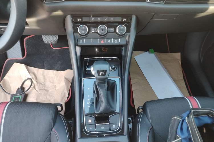 Used Skoda Kodiaq GT 2019 TSI330 Two-Wheel-Drive Comfort Edition China VI Gear Lever