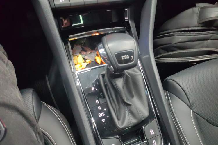 Used Skoda Kodiaq GT 2019 TSI380 4x4 Flagship Model China VI Standard Gear Lever