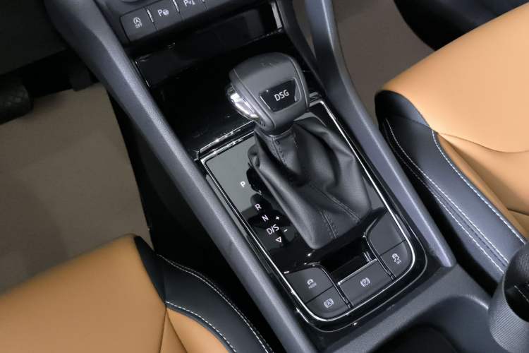 Used Skoda Kodiaq GT 2019 TSI330 Two-Wheel-Drive Luxury Edition China VI Standard Gear Lever