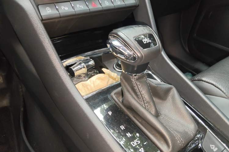 Used Skoda Kodiaq GT 2019 TSI380 4x4 Flagship Model China VI Standard Gear Lever