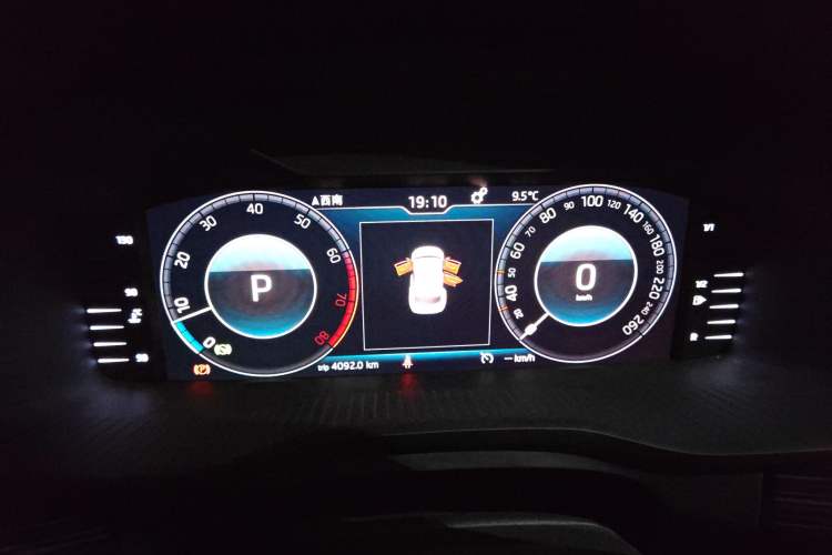 Used Skoda Kodiaq GT 2019 TSI330 Two-Wheel-Drive Luxury Edition China VI Standard Instrument Cluster