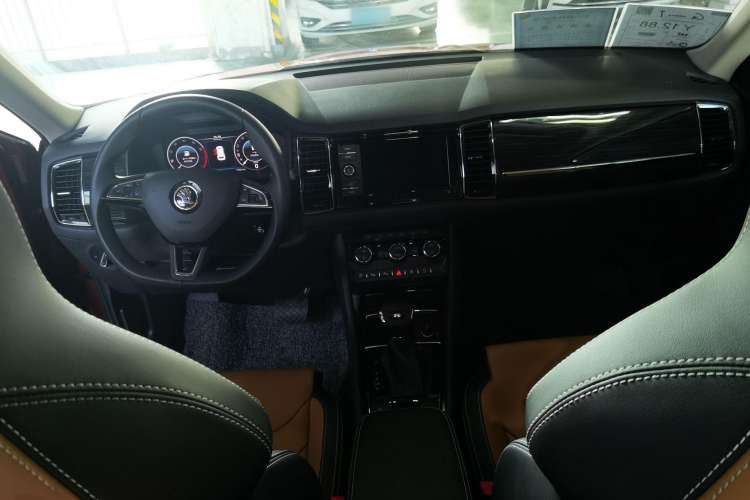 Used Skoda Kodiaq GT 2019 TSI330 Two-Wheel-Drive Luxury Edition China V Standard Interior 3