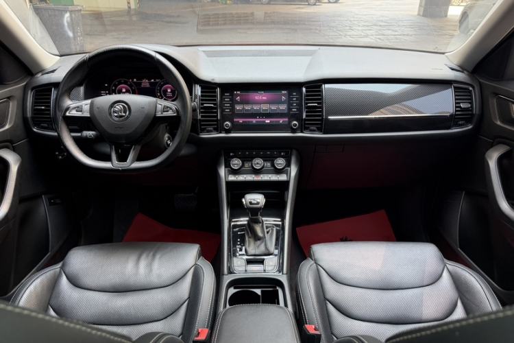 Used Skoda Kodiaq GT 2019 TSI380 4x4 Flagship Model China VI Standard Interior 9
