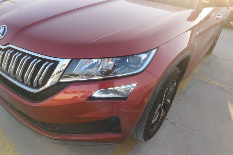 Used Skoda Kodiaq GT 2019 TSI330 Two-Wheel-Drive Comfort Edition China VI Left Front Headlight