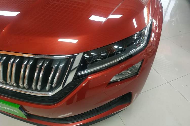 Used Skoda Kodiaq GT 2019 TSI330 Two-Wheel-Drive Luxury Edition China VI Standard Left Front Headlight