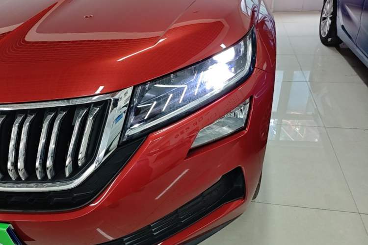 Used Skoda Kodiaq GT 2019 TSI330 Two-Wheel-Drive Luxury Edition China VI Standard Left Front Headlight