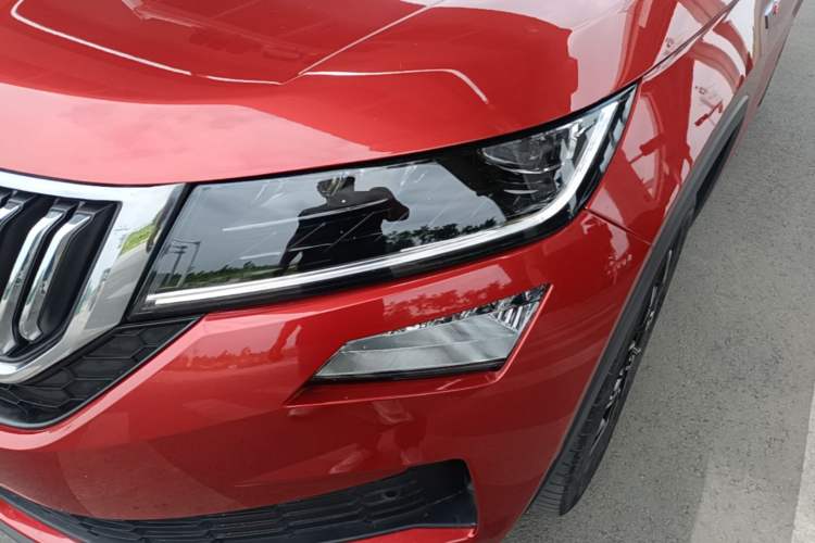 Used Skoda Kodiaq GT 2019 TSI330 Two-Wheel-Drive Luxury Edition China VI Standard Left Front Headlight