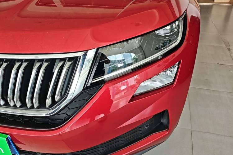 Used Skoda Kodiaq GT 2019 TSI330 Two-Wheel-Drive Luxury Edition China VI Standard Left Front Headlight