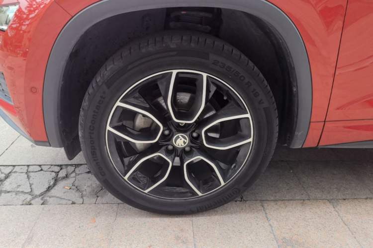 Used Skoda Kodiaq GT 2019 TSI330 Two-Wheel-Drive Luxury Edition China VI Standard Left Front Wheel Hub