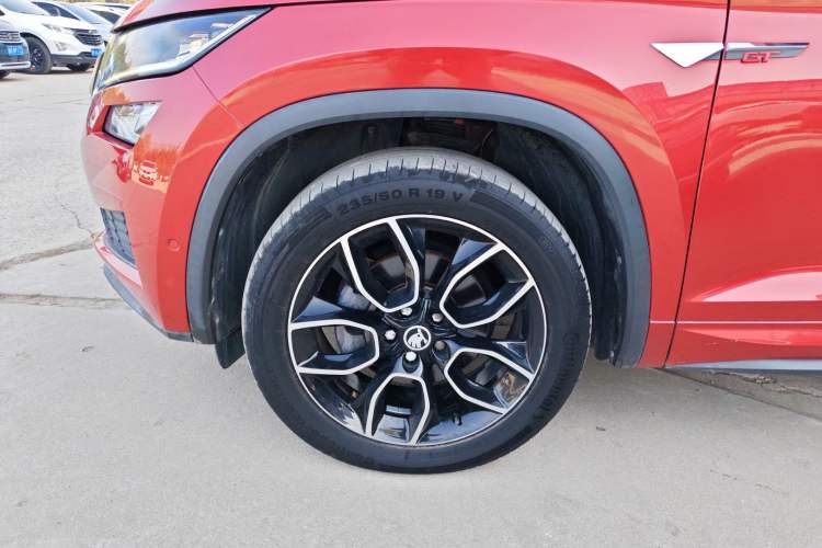 Used Skoda Kodiaq GT 2019 TSI330 Two-Wheel-Drive Luxury Edition China V Standard Left Front Wheel Hub