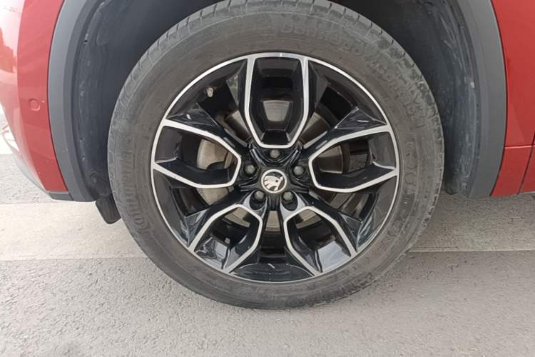 Used Skoda Kodiaq GT 2019 TSI330 Two-Wheel-Drive Luxury Edition China VI Standard Left Front Wheel Hub