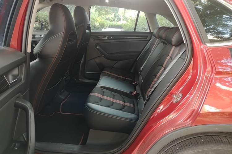 Used Skoda Kodiaq GT 2019 TSI330 Two-Wheel-Drive Comfort Edition China VI Left Rear Seat
