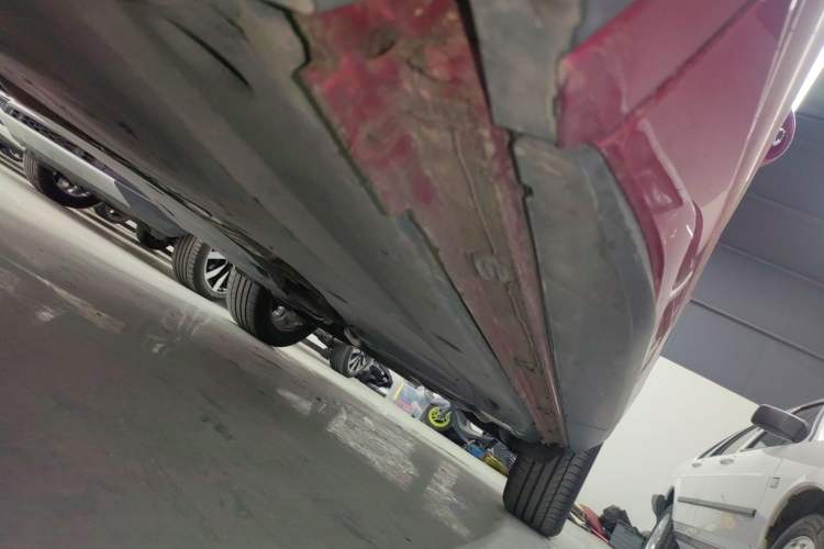 Used Skoda Kodiaq GT 2019 TSI380 4x4 Flagship Model China VI Standard Left Side Sill