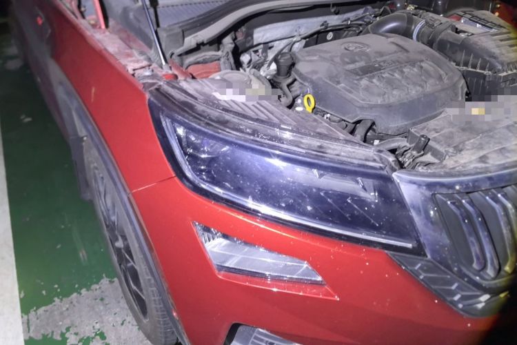 Used Skoda Kodiaq GT 2019 TSI330 Two-Wheel-Drive Luxury Edition China VI Standard Right Front Headlight