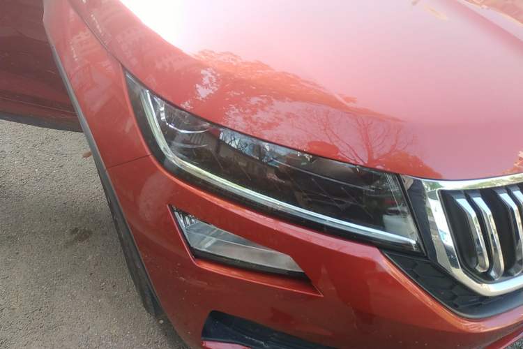 Used Skoda Kodiaq GT 2019 TSI330 Two-Wheel-Drive Luxury Edition China V Standard Right Front Headlight