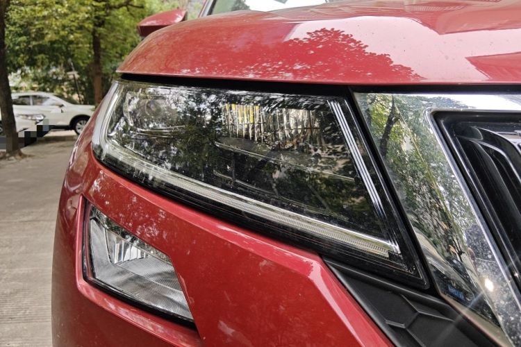 Used Skoda Kodiaq GT 2019 TSI380 4x4 Flagship Model China VI Standard Right Front Headlight