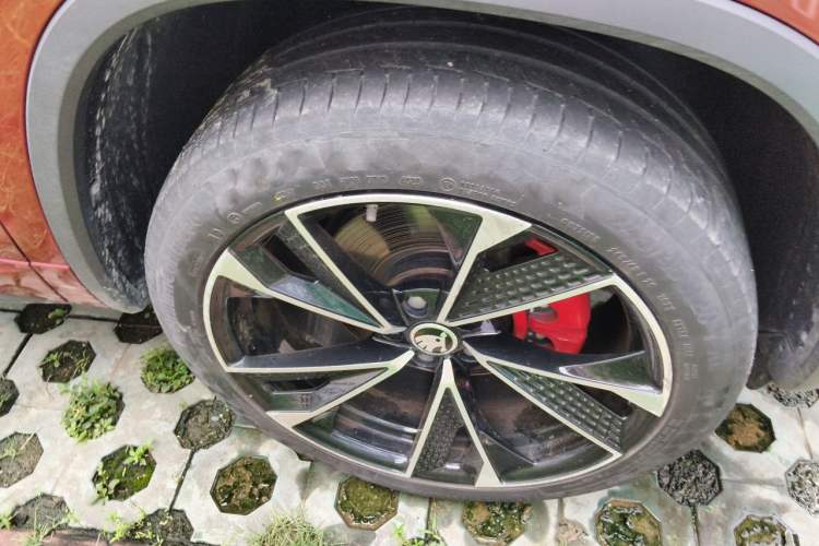 Used Skoda Kodiaq GT 2019 TSI380 4x4 Flagship Edition China V Standard Right Front Wheel Hub