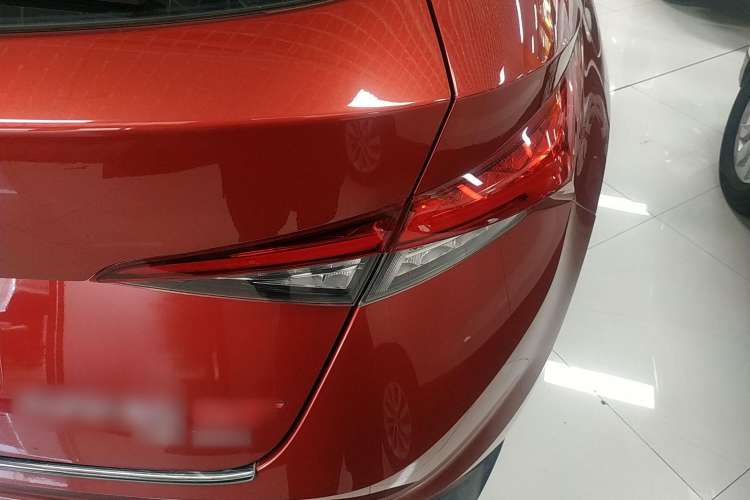 Used Skoda Kodiaq GT 2019 TSI330 Two-Wheel-Drive Luxury Edition China VI Standard Right Rear Taillight
