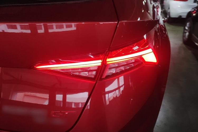 Used Skoda Kodiaq GT 2019 TSI330 Two-Wheel-Drive Luxury Edition China VI Standard Right Rear Taillight
