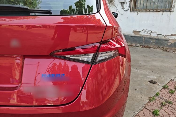Used Skoda Kodiaq GT 2019 TSI380 4x4 Luxury Edition China VI Standard Right Rear Taillight