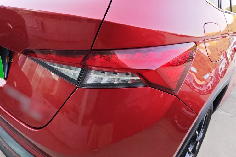 Used Skoda Kodiaq GT 2019 TSI330 Two-Wheel-Drive Luxury Edition China V Standard Right Rear Taillight