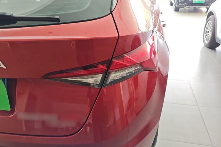 Used Skoda Kodiaq GT 2019 TSI330 Two-Wheel-Drive Luxury Edition China VI Standard Right Rear Taillight