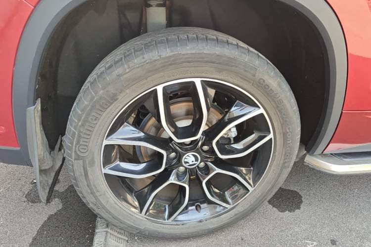 Used Skoda Kodiaq GT 2019 TSI380 4x4 Flagship Model China VI Standard Right Rear Wheel Hub