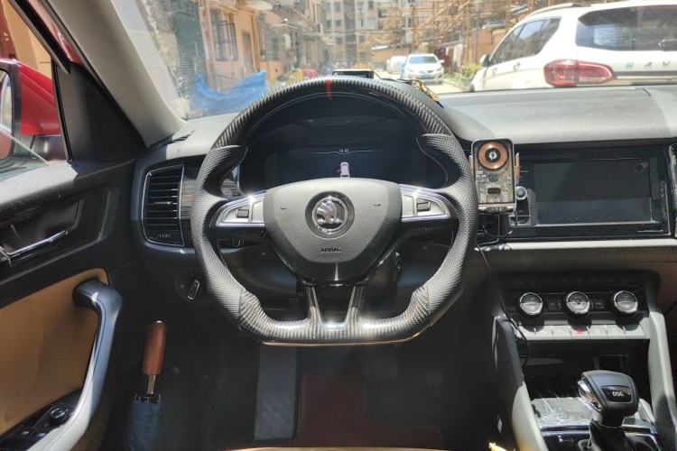 Used Skoda Kodiaq GT 2019 TSI330 Two-Wheel-Drive Luxury Edition China VI Standard Steering Wheel
