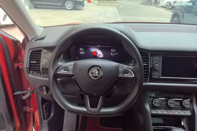 Used Skoda Kodiaq GT 2019 TSI330 Two-Wheel-Drive Luxury Edition China VI Standard Steering Wheel