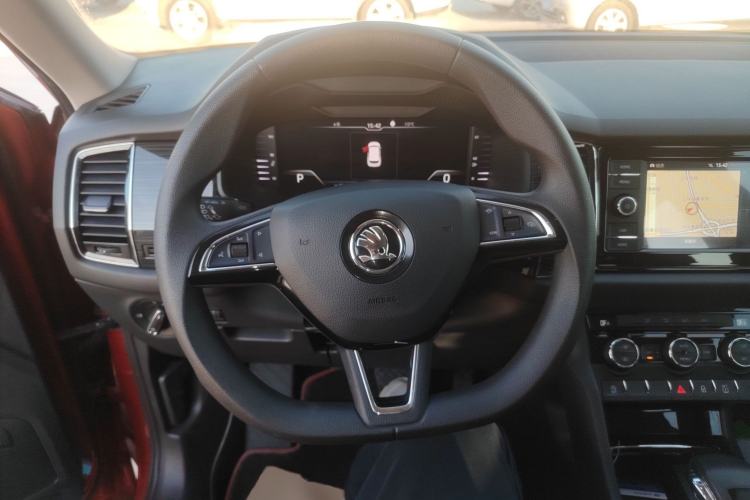Used Skoda Kodiaq GT 2019 TSI330 Two-Wheel-Drive Comfort Edition China VI Steering Wheel