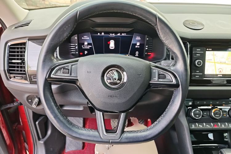Used Skoda Kodiaq GT 2019 TSI380 4x4 Luxury Edition China VI Standard Steering Wheel