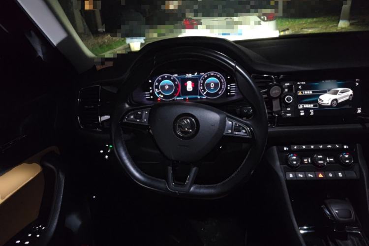 Used Skoda Kodiaq GT 2019 TSI330 Two-Wheel-Drive Luxury Edition China VI Standard Steering Wheel