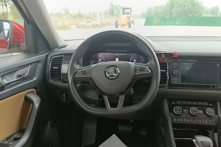 Used Skoda Kodiaq GT 2019 TSI330 Two-Wheel-Drive Luxury Edition China VI Standard Steering Wheel