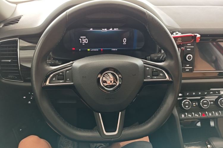Used Skoda Kodiaq GT 2019 TSI330 Two-Wheel-Drive Luxury Edition China VI Standard Steering Wheel