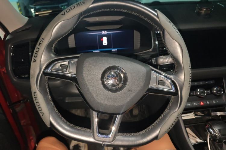 Used Skoda Kodiaq GT 2019 TSI330 Two-Wheel Drive Comfort Edition China V Standard Steering Wheel
