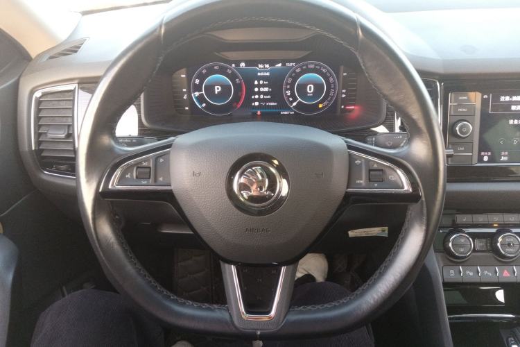 Used Skoda Kodiaq GT 2019 TSI330 Two-Wheel-Drive Luxury Edition China V Standard Steering Wheel