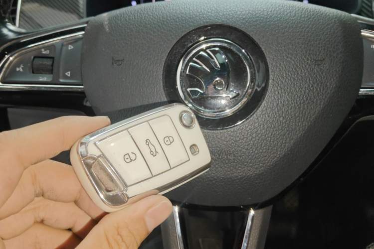 Used Skoda Kodiaq GT 2019 TSI380 4x4 Flagship Model China VI Standard Vehicle Key