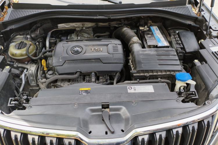 Used Skoda Kodiaq GT 2019 TSI380 4x4 Flagship Model China VI Standard Engine Bay