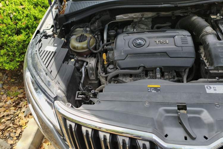 Used Skoda Kodiaq GT 2019 TSI380 4x4 Flagship Model China VI Standard Engine Bay Right