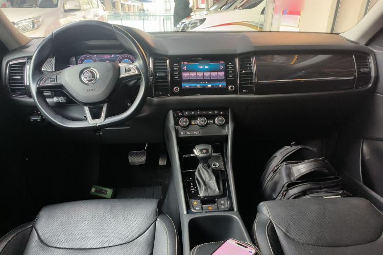 Used Skoda Kodiaq GT 2019 TSI380 4x4 Luxury Edition China VI Standard Interior 2