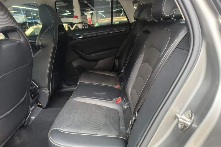 Used Skoda Kodiaq GT 2019 TSI380 4x4 Luxury Edition China VI Standard Interior 4