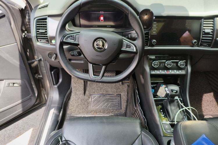 Used Skoda Kodiaq GT 2019 TSI380 4x4 Flagship Model China VI Standard Steering Wheel
