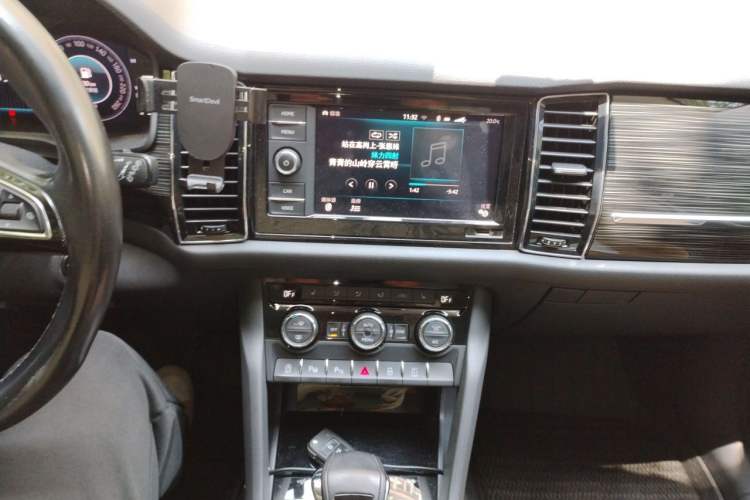 Used Skoda Kodiaq GT 2019 TSI330 Two-Wheel-Drive Luxury Edition China VI Standard Audio And AC Panel