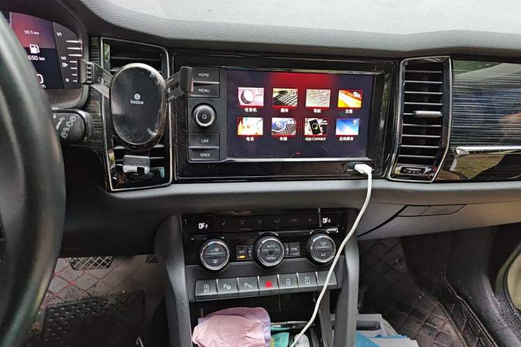 Used Skoda Kodiaq GT 2019 TSI330 Two-Wheel-Drive Luxury Edition China VI Standard Audio And AC Panel