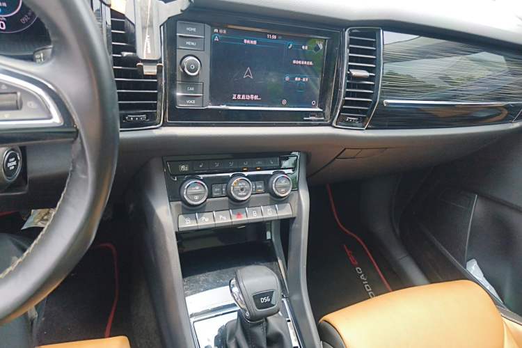 Used Skoda Kodiaq GT 2019 TSI330 Two-Wheel-Drive Luxury Edition China V Standard Audio And AC Panel
