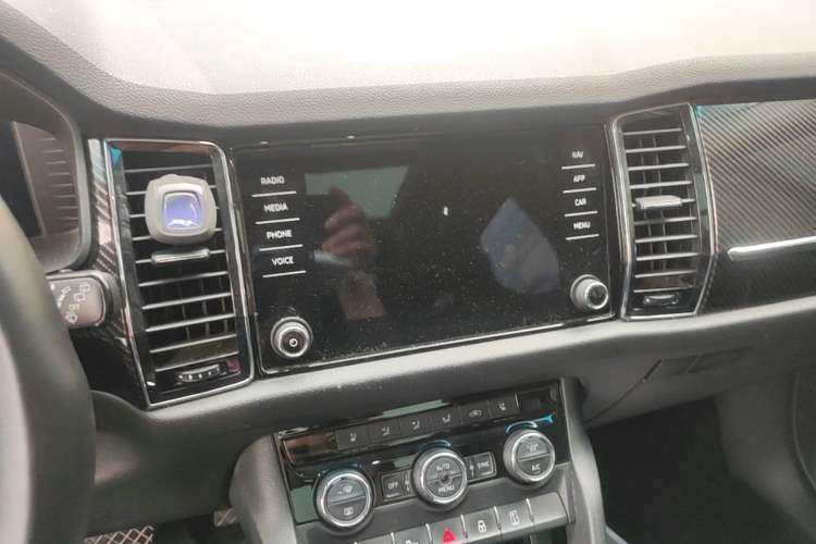Used Skoda Kodiaq GT 2019 TSI380 4x4 Flagship Model China VI Standard Audio And AC Panel