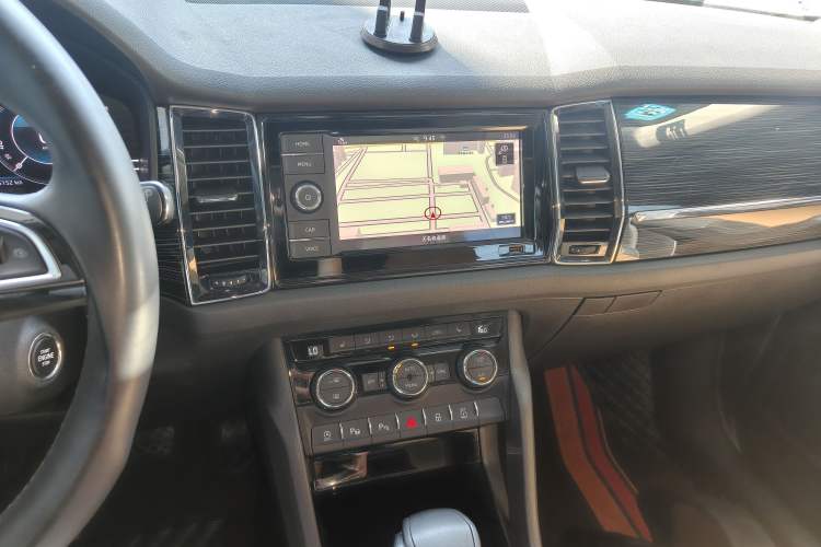 Used Skoda Kodiaq GT 2019 TSI330 Two-Wheel-Drive Luxury Edition China VI Standard Audio And AC Panel