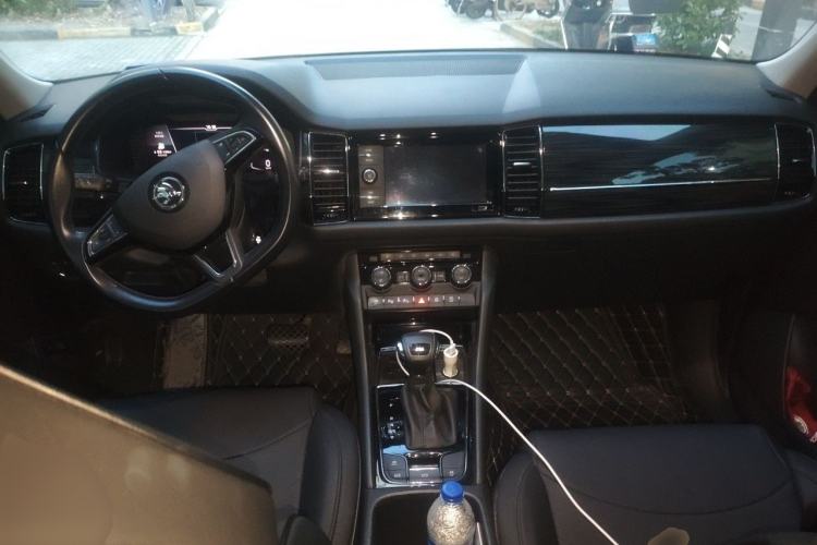 Used Skoda Kodiaq GT 2019 TSI330 Two-Wheel-Drive Luxury Edition China VI Standard Center Console