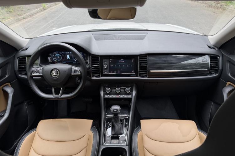 Used Skoda Kodiaq GT 2019 TSI330 Two-Wheel-Drive Luxury Edition China VI Standard Center Console
