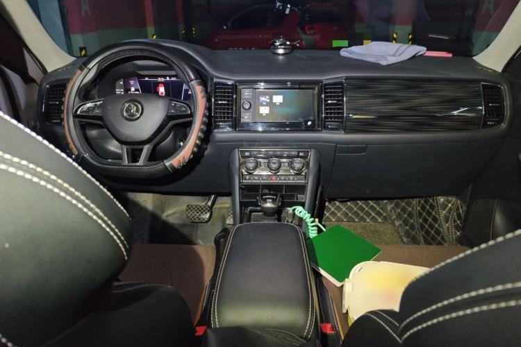 Used Skoda Kodiaq GT 2019 TSI330 Two-Wheel-Drive Luxury Edition China VI Standard Center Console